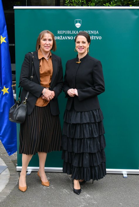 mag. Biserka Kogej Dimitrovič, predsednica Višjega delovnega in socialnega sodišča, genaralna državna odvetnica dr. Ana Kerševan mag. Biserka Kogej Dimitrovič, predsednica Višjega delovnega in socialnega sodišča, genaralna državna odvetnica dr. Ana Kerševan