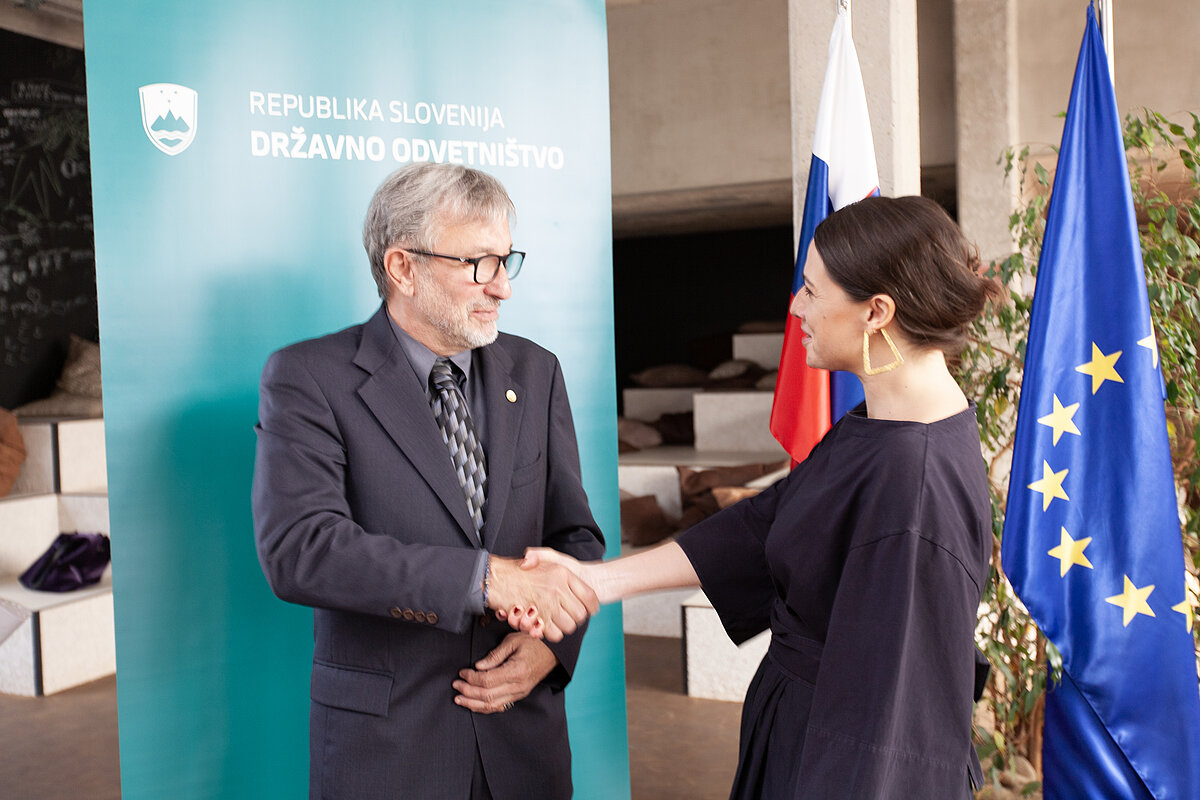 Predsednik vrhovnega sodišča dr. Miodrag Đorđević in generalna državna odvetnica dr. Ana Kerševan