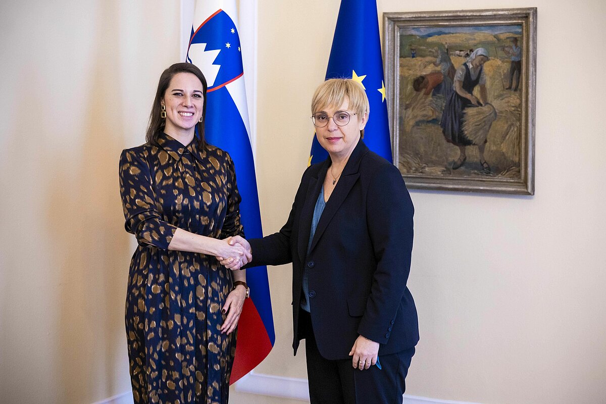rokovanje generalne državne odvetnice s predsednico Republike Slovenije