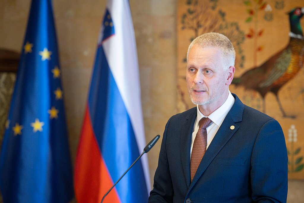Predsednik Vrhovnega sodišče Republike Slovenije, dr. Damjan Orož. Fotografija: Bor Slana, STA Predsednik Vrhovnega sodišča Republike Slovenije, dr. Damjan Orož ob nagovoru zbranih. Fotografija: Bor Slana, STA
