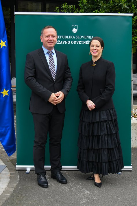 dr. Robert Šumi, predsednik KPK, generalna državna odvetnica dr. Ana Kerševan