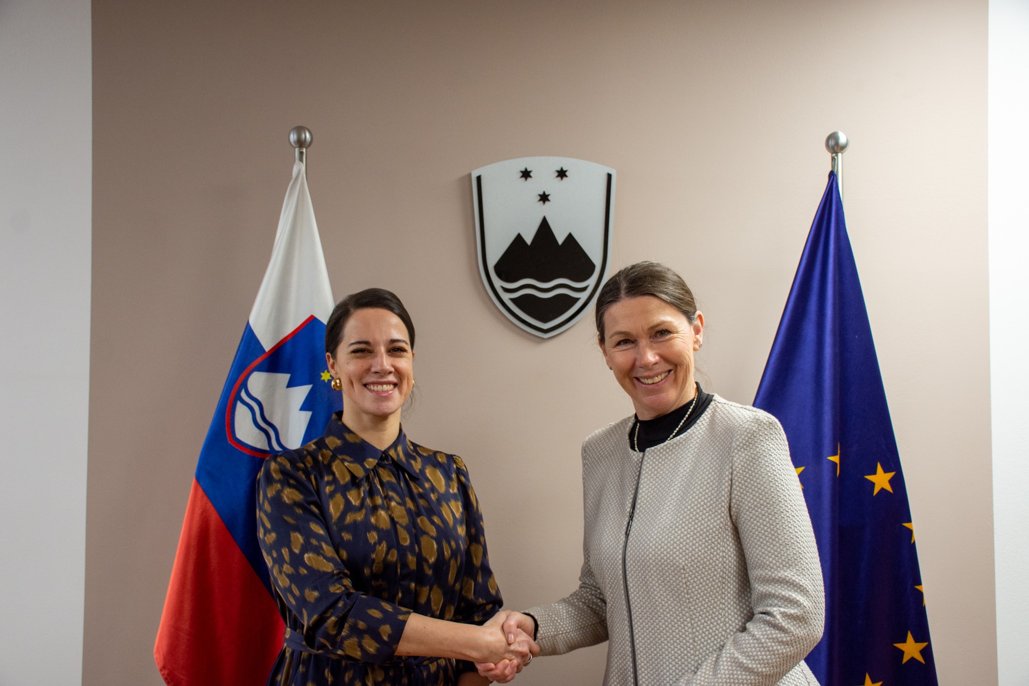 Generalna državna odvetnica dr. Ana Kerševan in predsednica Računskega sodišča Jana Ahčin Generalna državna odvetnica dr. Ana Kerševan in predsednica Računskega sodišča Jana Ahčin