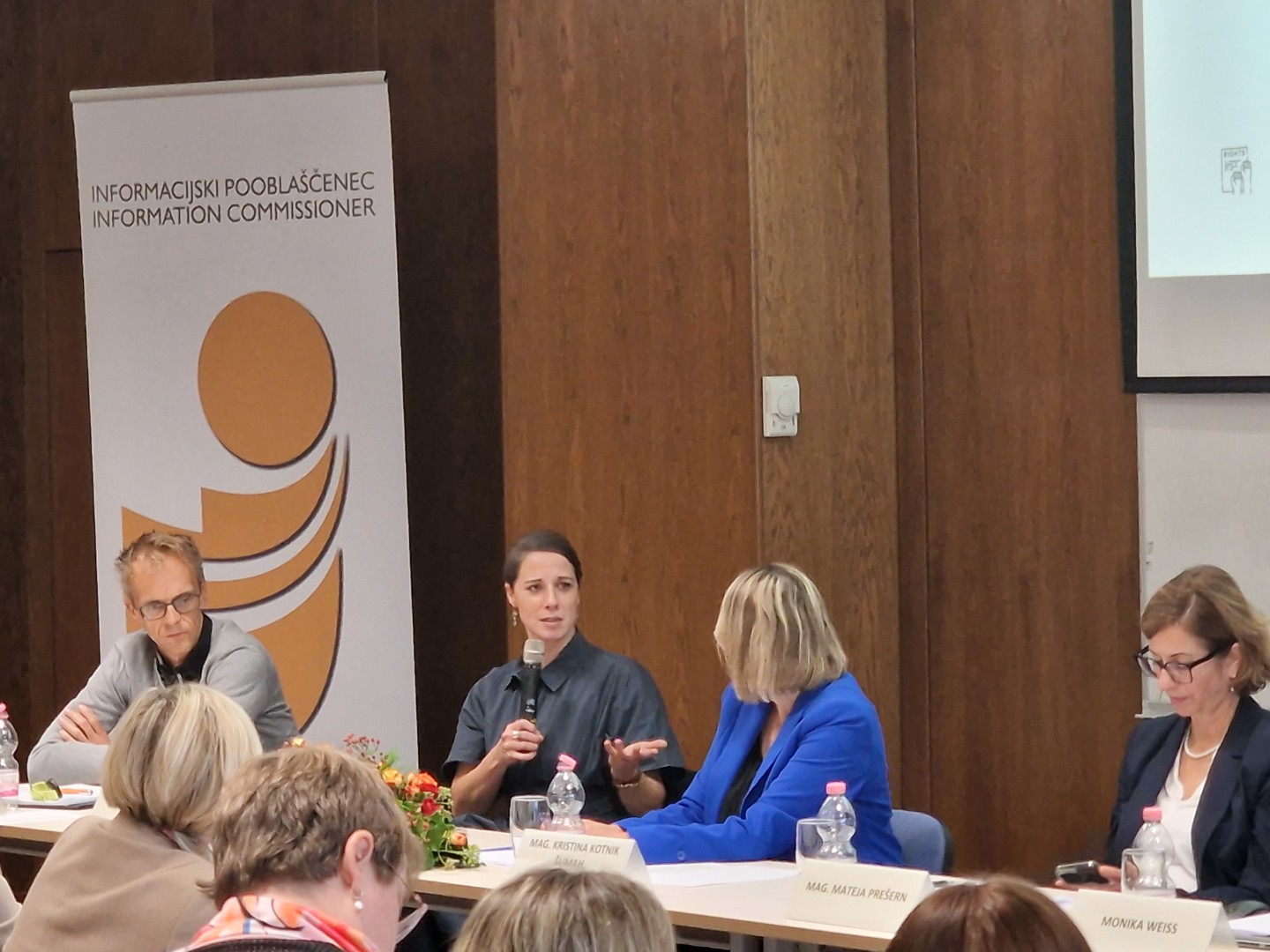 Slika razprave udeležencev